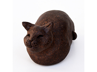 Medium Cat by Noreen Watanabe
